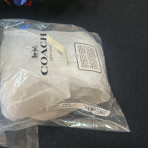 Coach Bear Bag Charm In Shearling - Picture 3 of 10